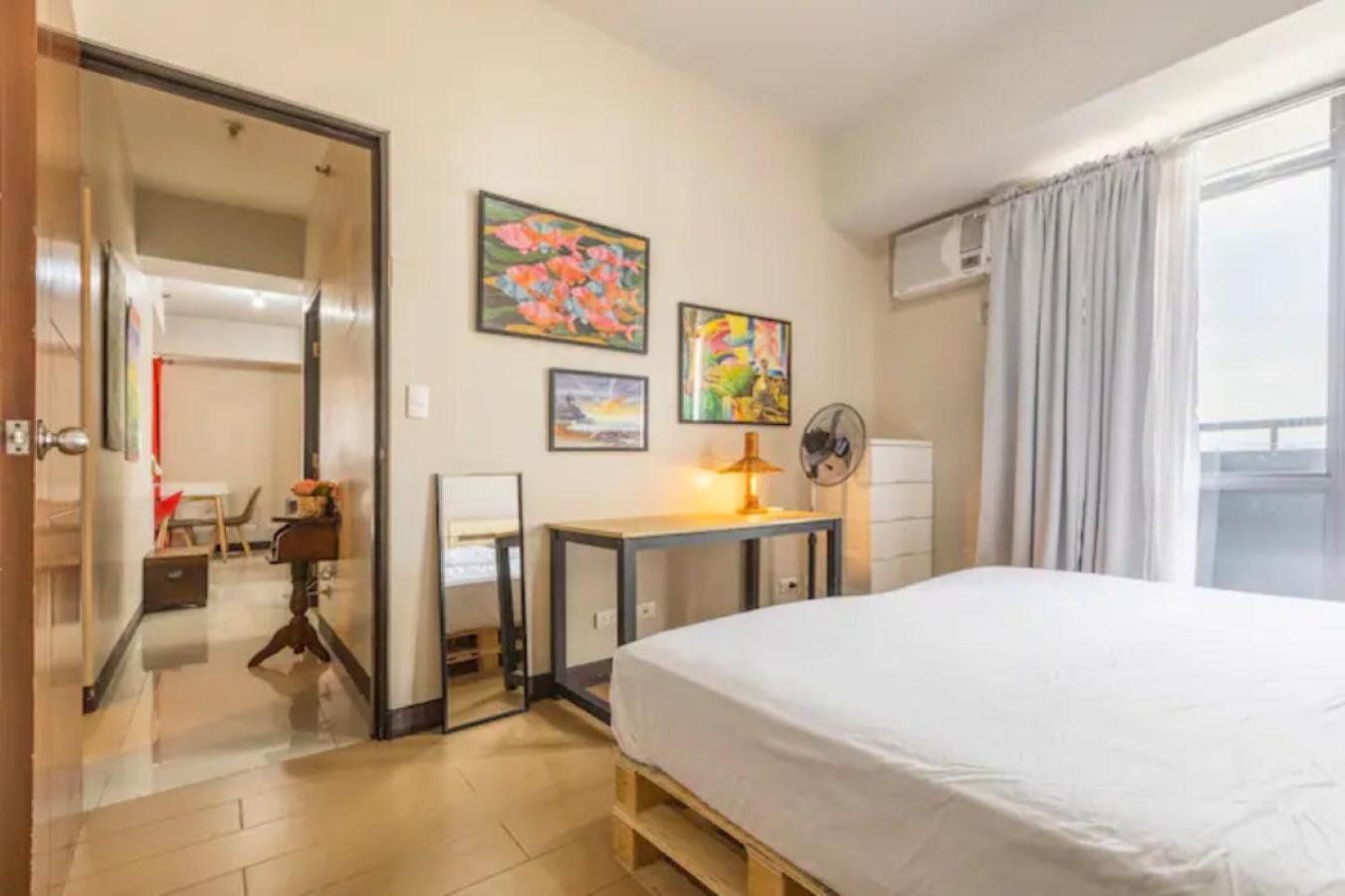 Great View With Balcony In Araneta Center Apartment Manila Exterior photo
